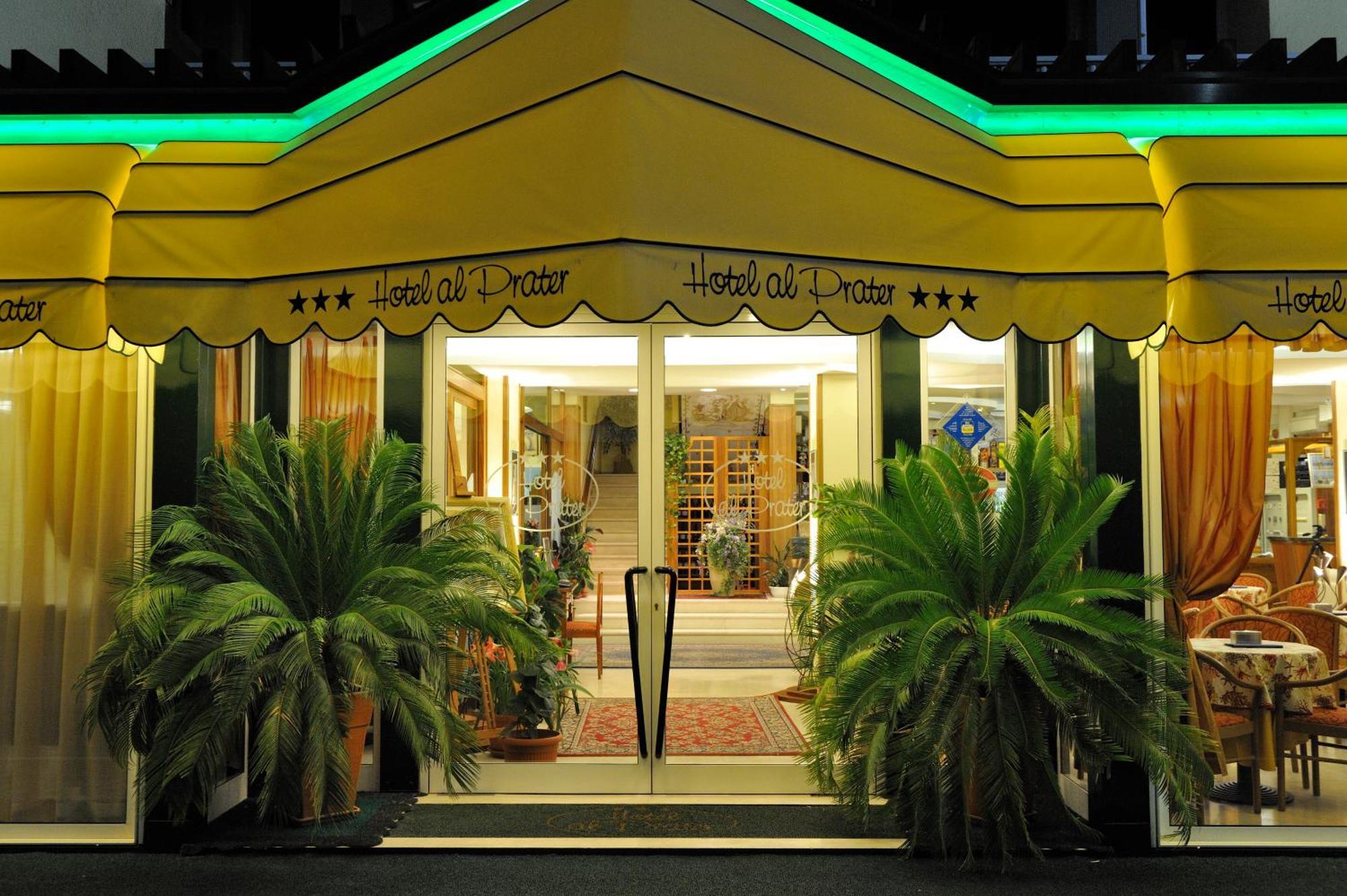 Hotel Al Prater ลินญาโน ซับเบียโดโร ภายนอก รูปภาพ