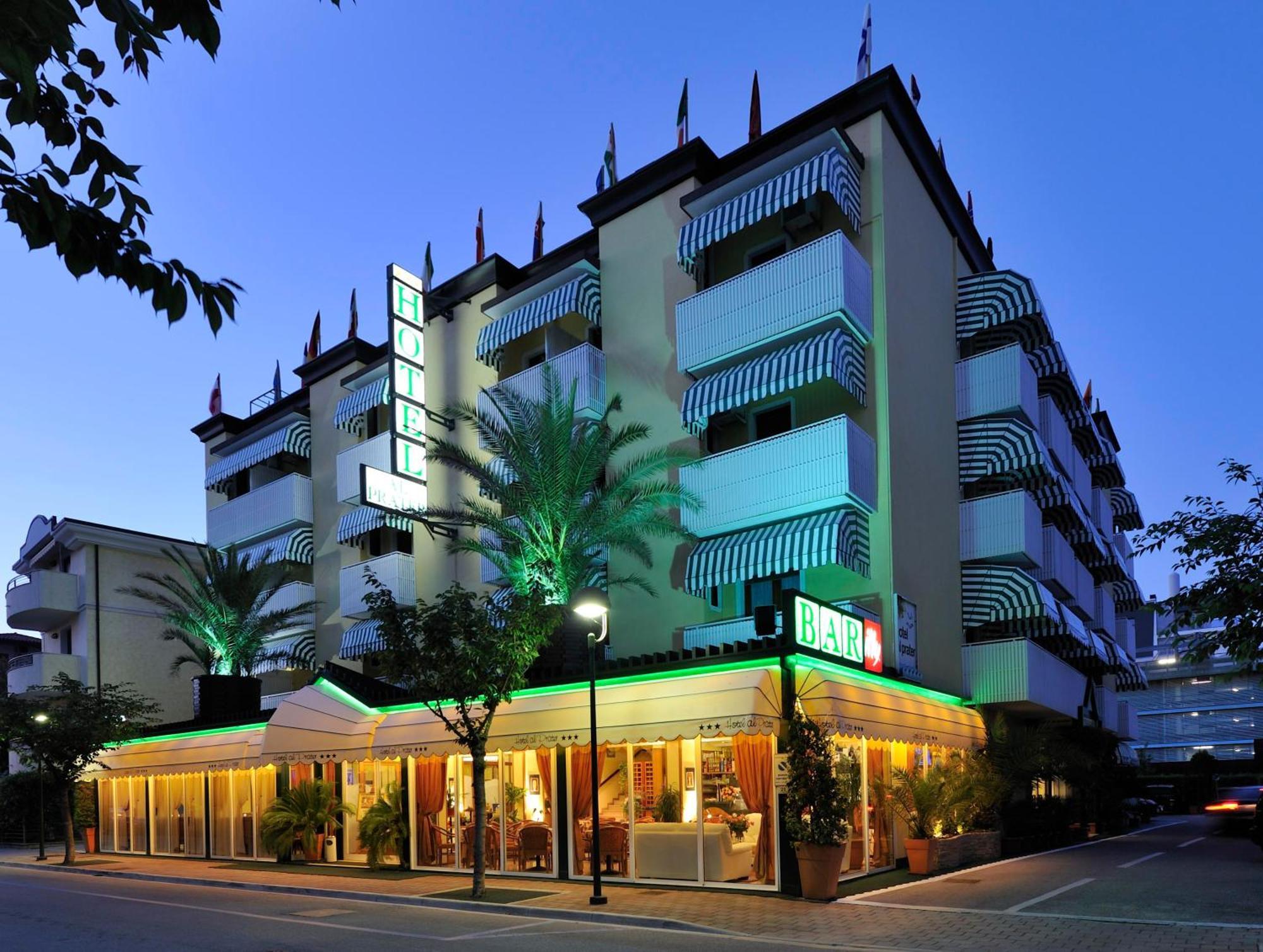 Hotel Al Prater ลินญาโน ซับเบียโดโร ภายนอก รูปภาพ