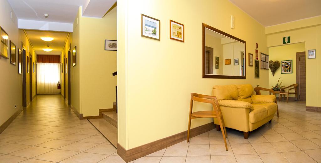 Hotel Al Prater ลินญาโน ซับเบียโดโร ภายนอก รูปภาพ