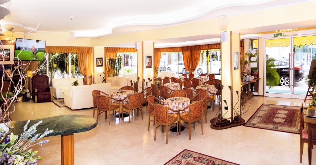 Hotel Al Prater ลินญาโน ซับเบียโดโร ภายนอก รูปภาพ